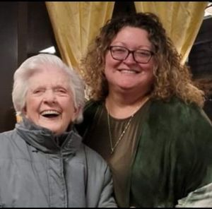 Meet your Posher, Stacy